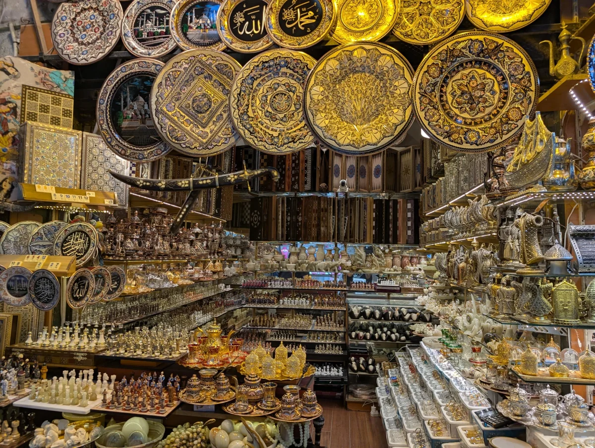 istanbul grand bazaar detail 1 mimxh0 - Hallo Istanbul!