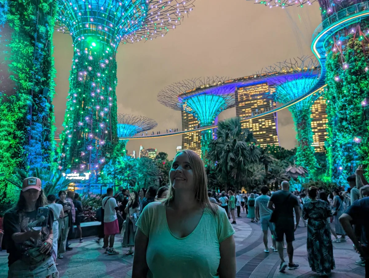 sg trees anna turquoise zi76a9 - Hallo Singapur!