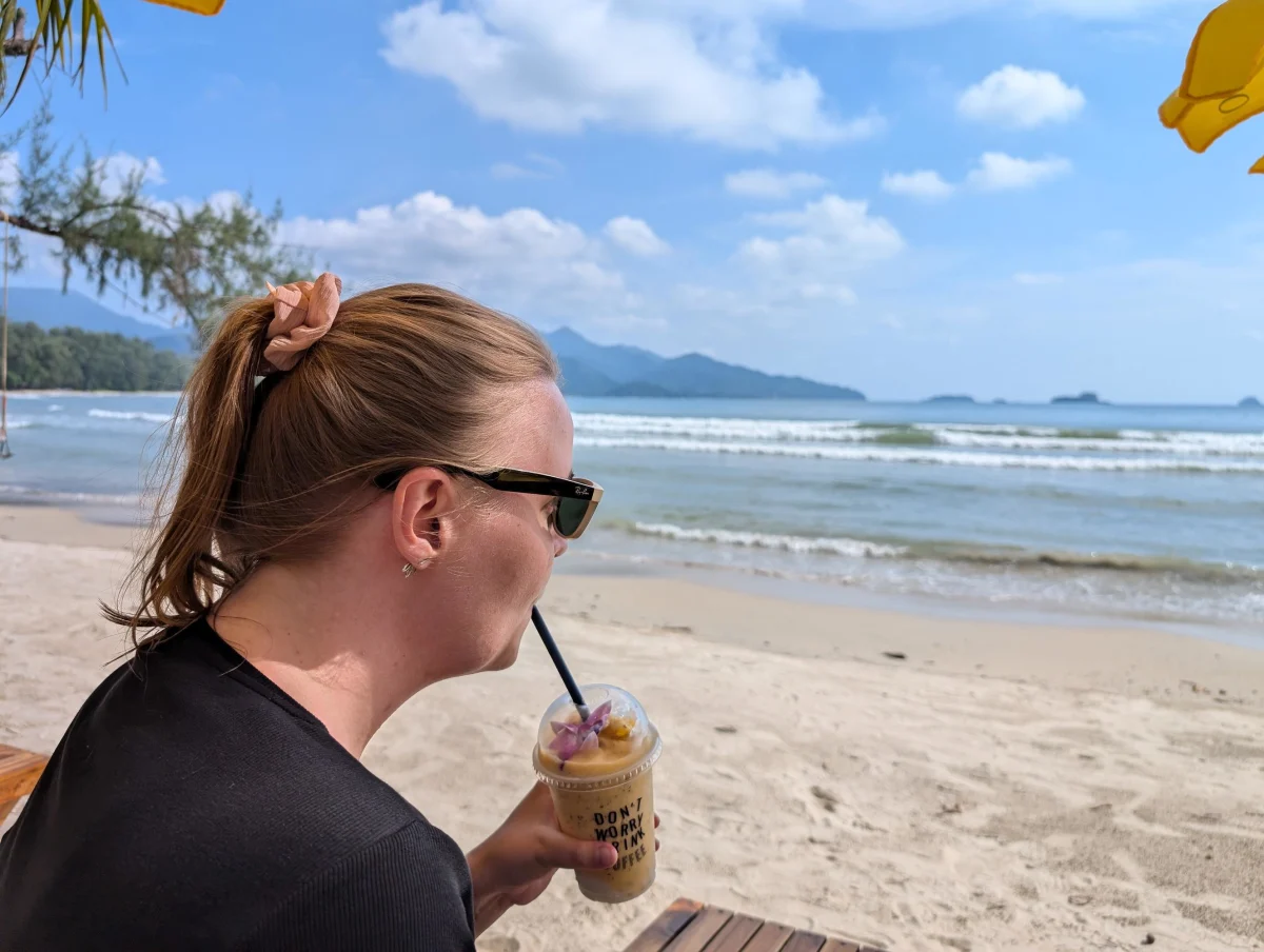 kohchang beach cafe 3 - Hallo Koh Chang!