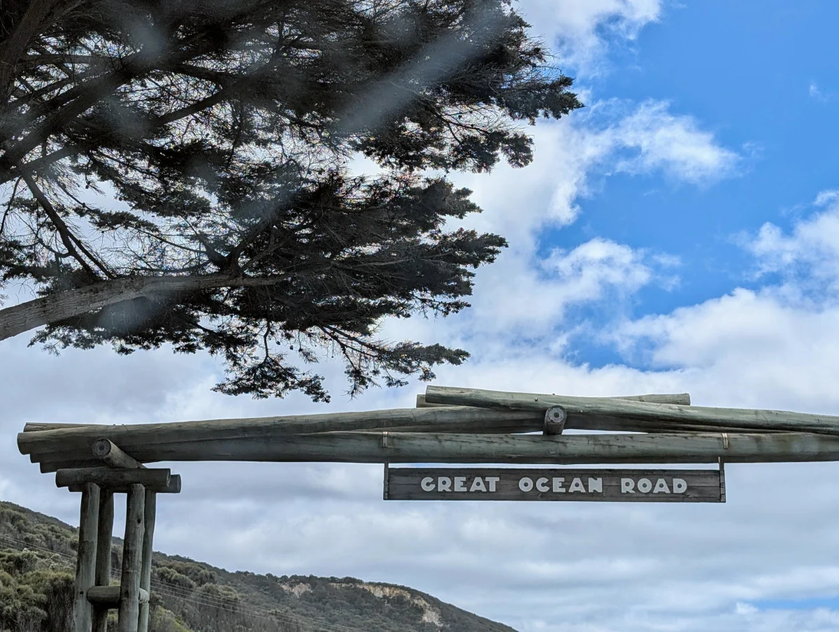 oceanroad sign dcuhkz - Roadtrip!