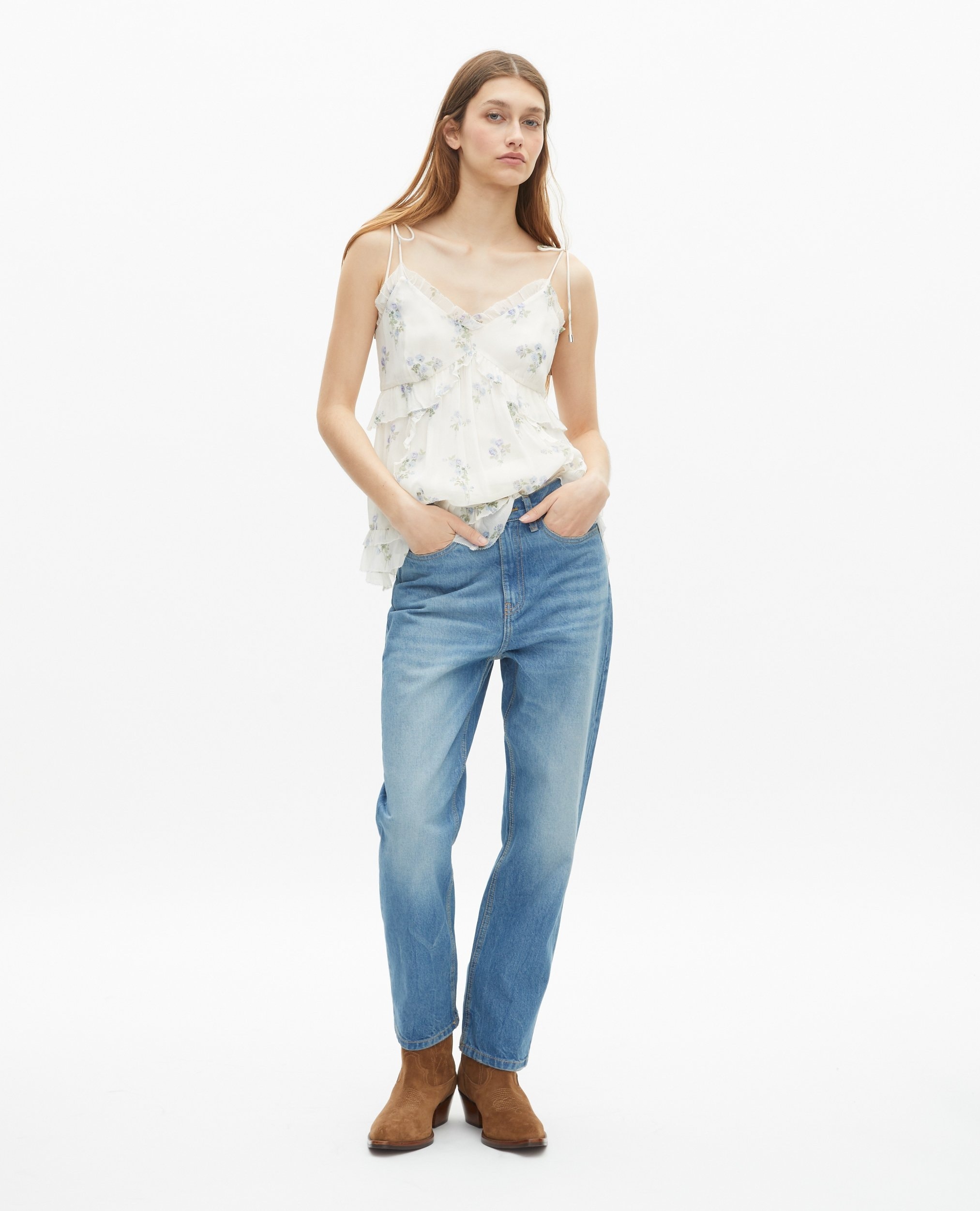 WHITE FLORAL RUFFLE TOP