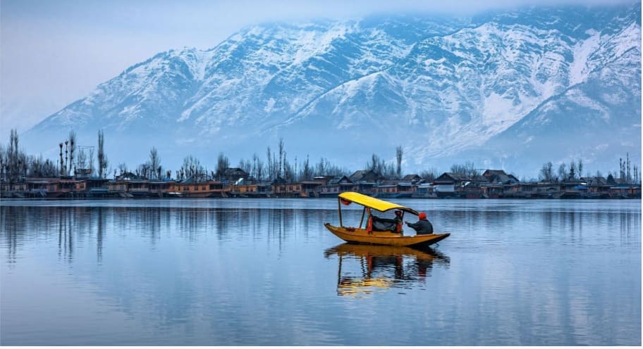 Locally Crafted Itineraries