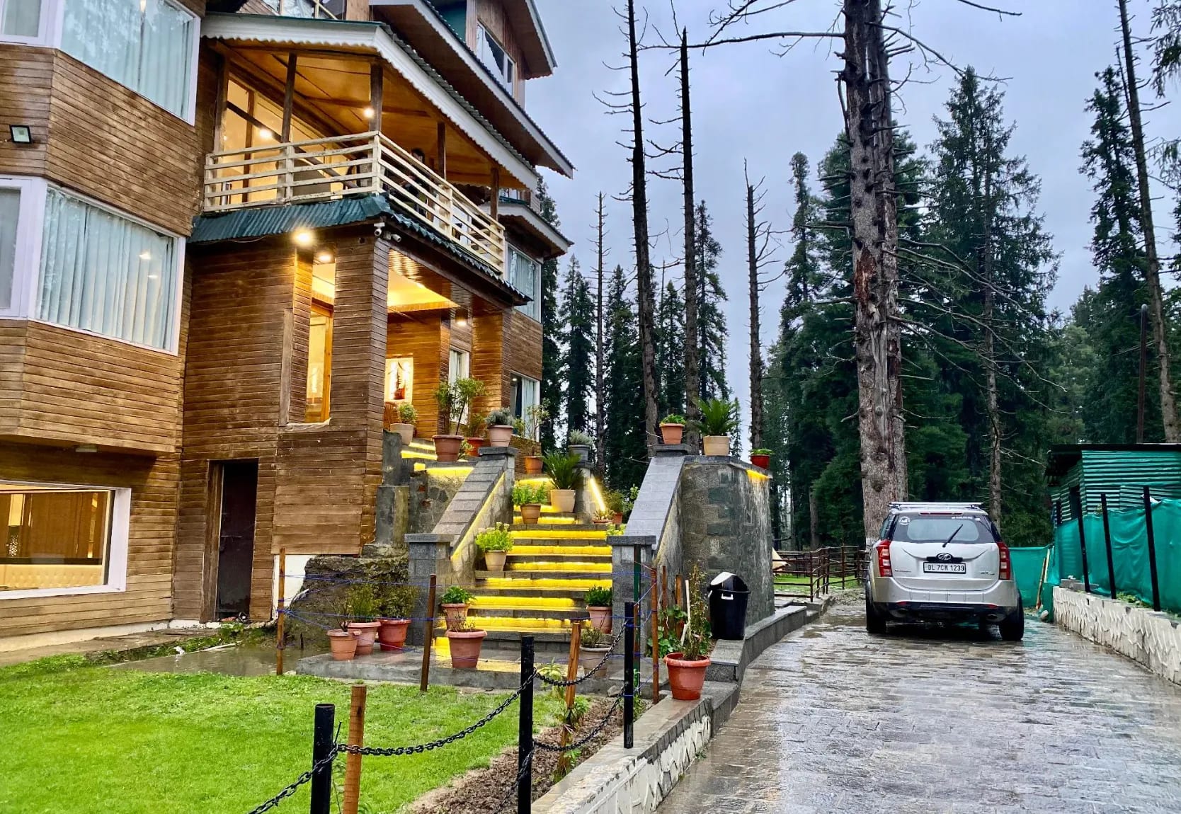 kashmir hotels