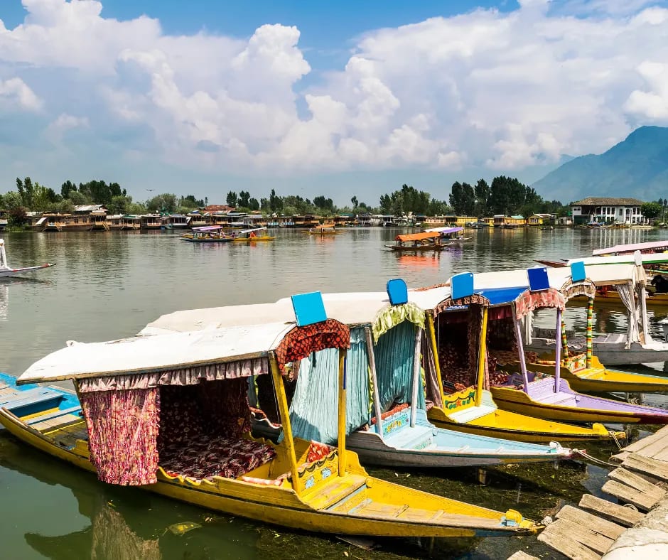 Best Season to Visit Kashmir