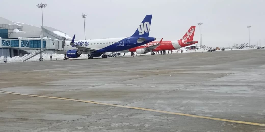 go air at sxr as of 7th january2021.webp