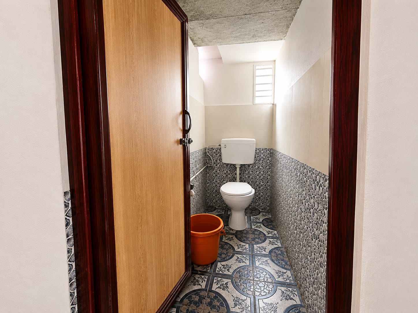 Hygienic and clean washrooms with hot water at Thriveni Ladies Hostel