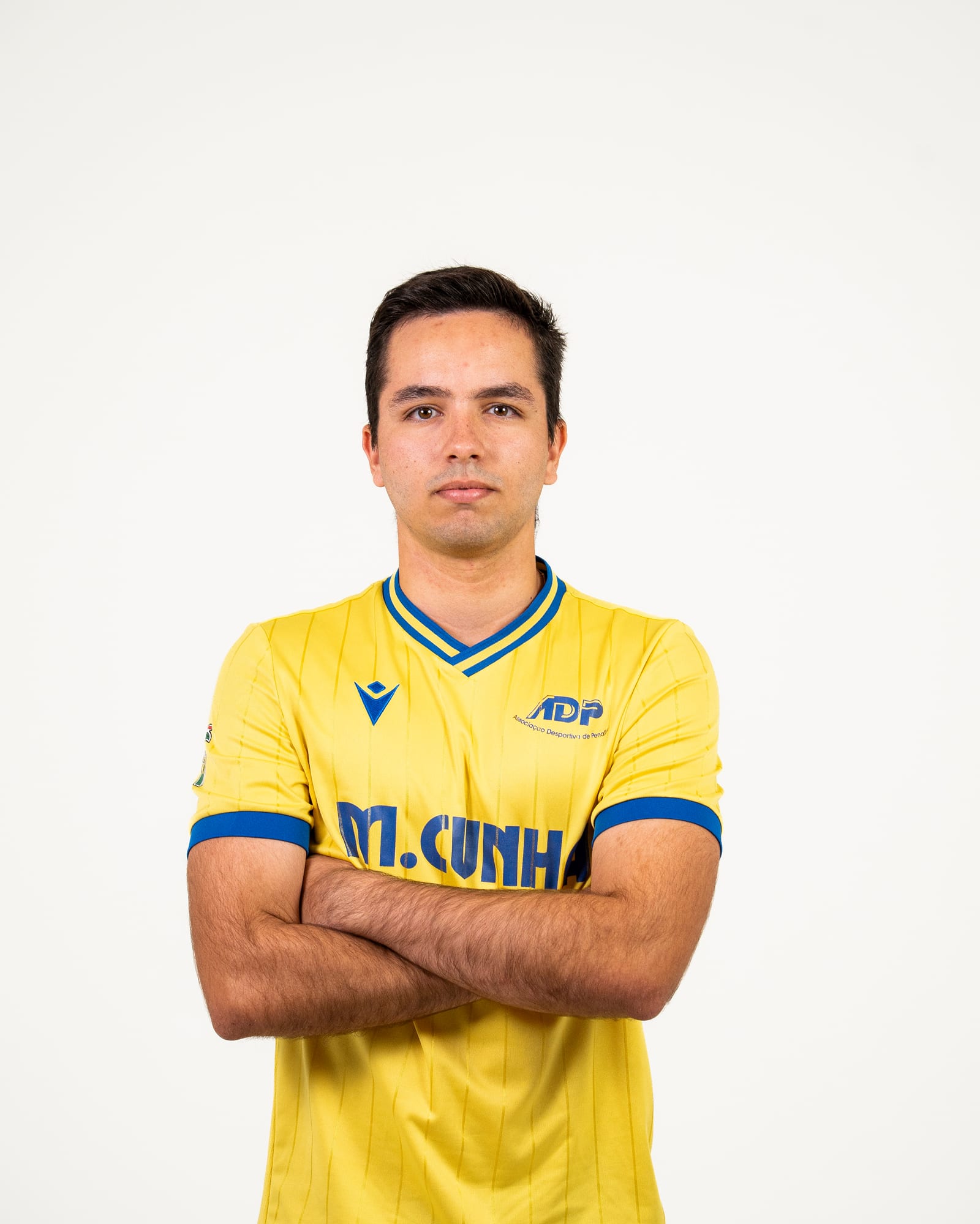 Retrato em estúdio de atleta da AD Penafiel