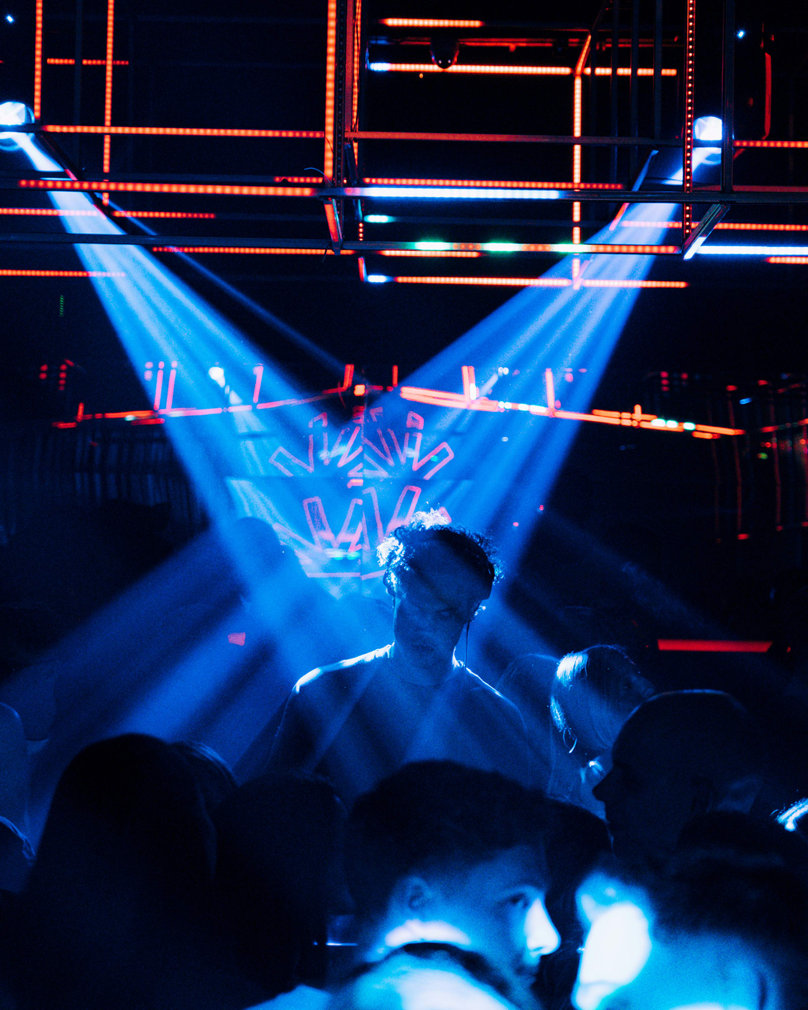 Cobertura fotográfica da noite de abertura da Kong Nightclub