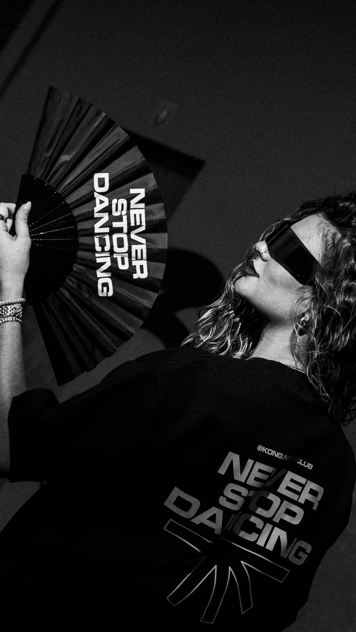 Fotografia de merchandising oficial da Kong Nightclub