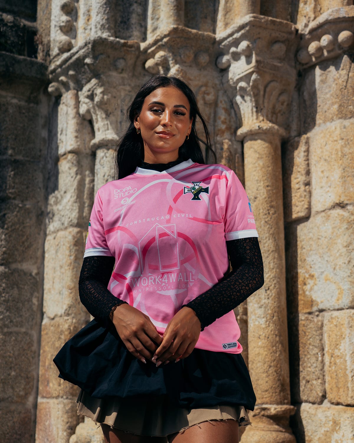 Fotografia editorial da nova coleção de equipamentos d'Os Romanos