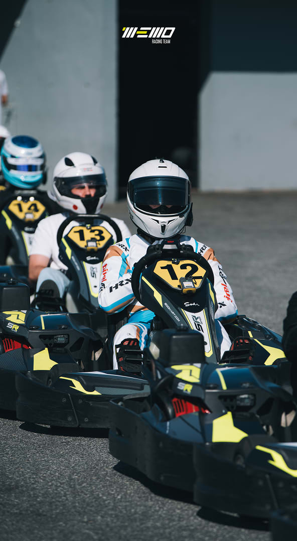 Fotografia de ação e bastidores da equipa Memo Racing Team