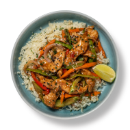 دجاج بالفلفل الحلو مع أرز القرنبيط بالليمون