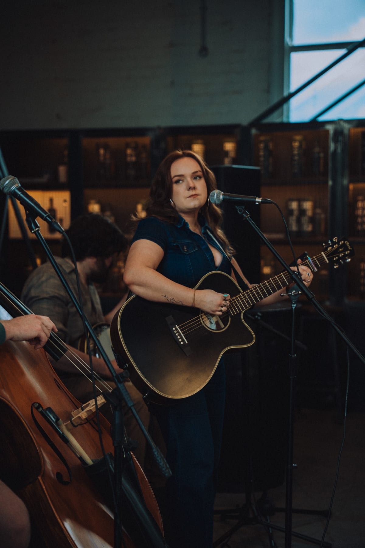 Gig Photography | Emily Woods and her band playing in Titanic, Belfast