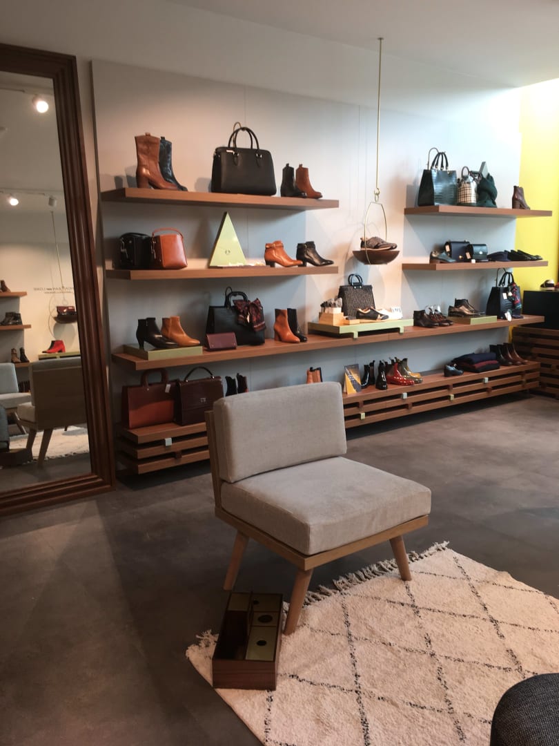 Eram st genis laval top