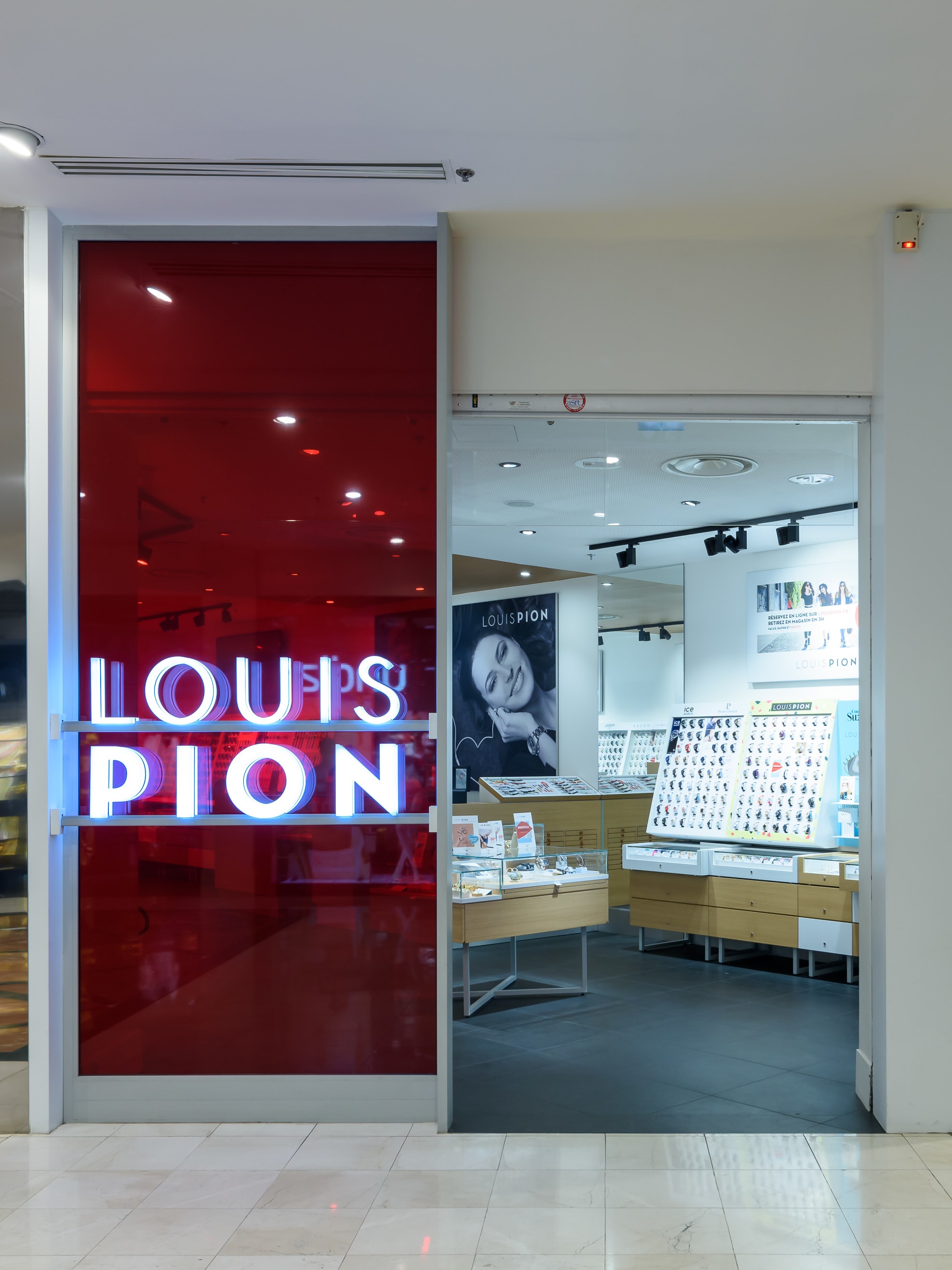 Louis Pion cover image