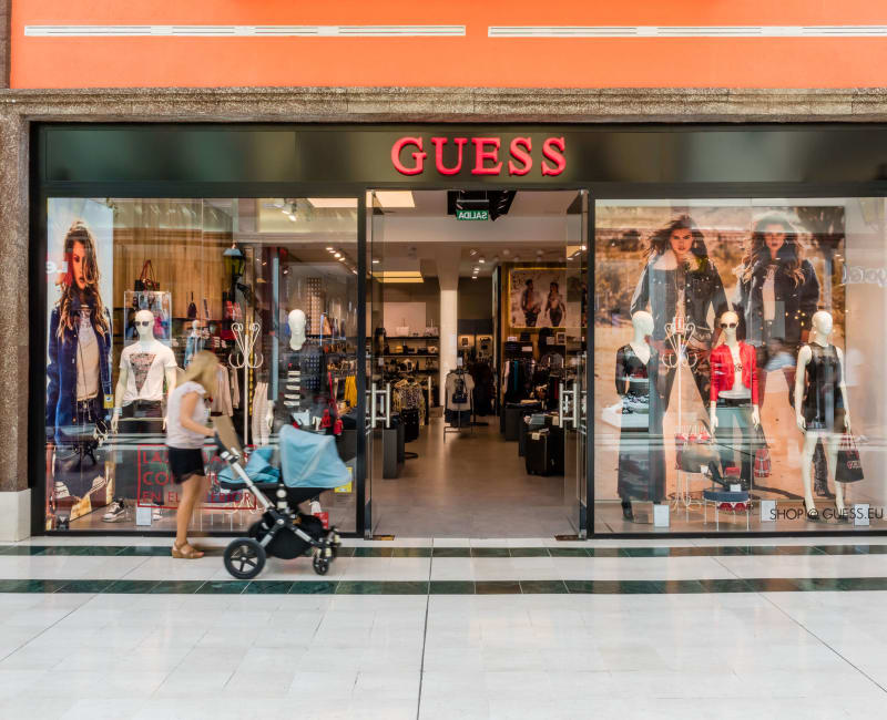 Guess | La Villa 2