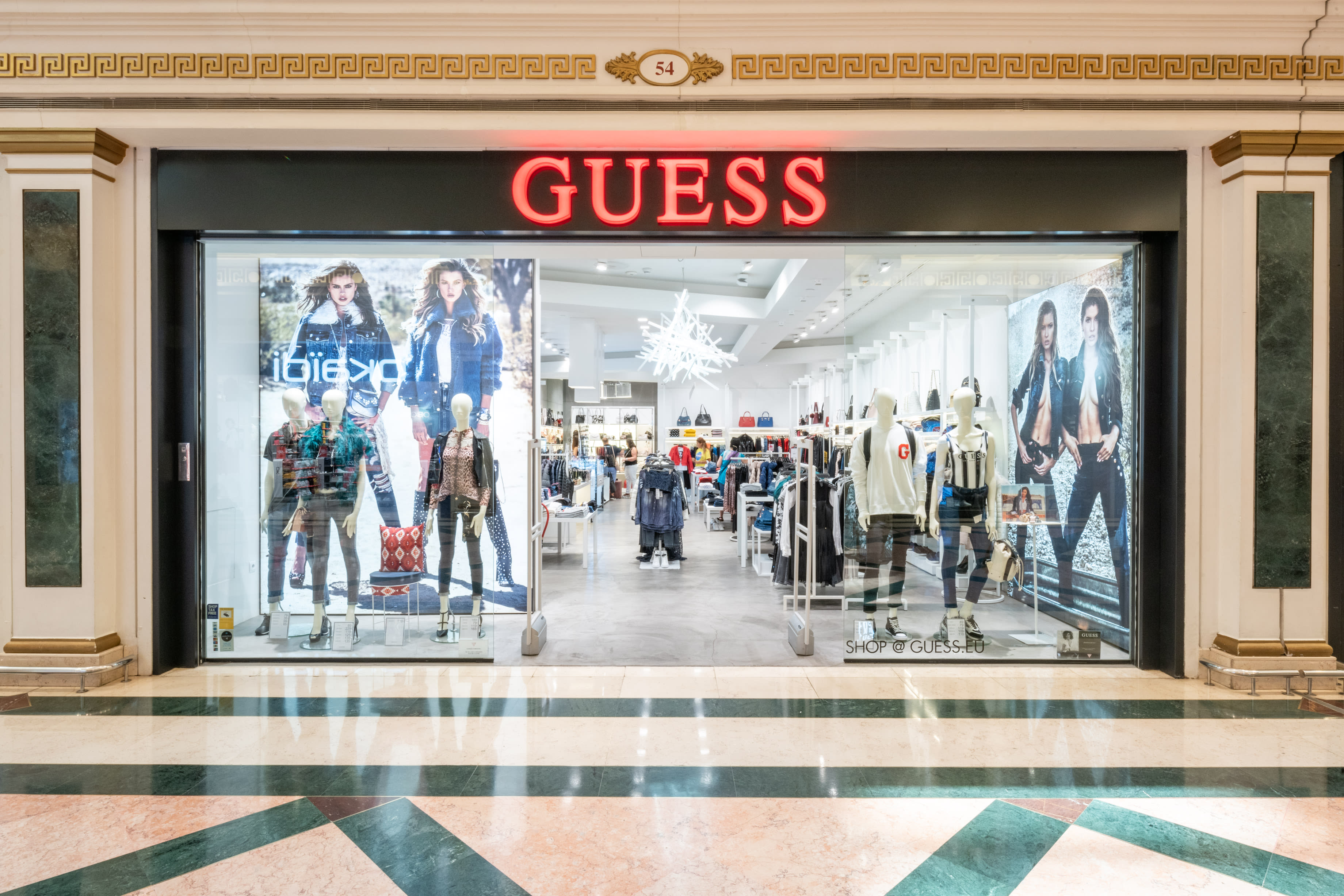 Guess abbigliamento shop on clearance line