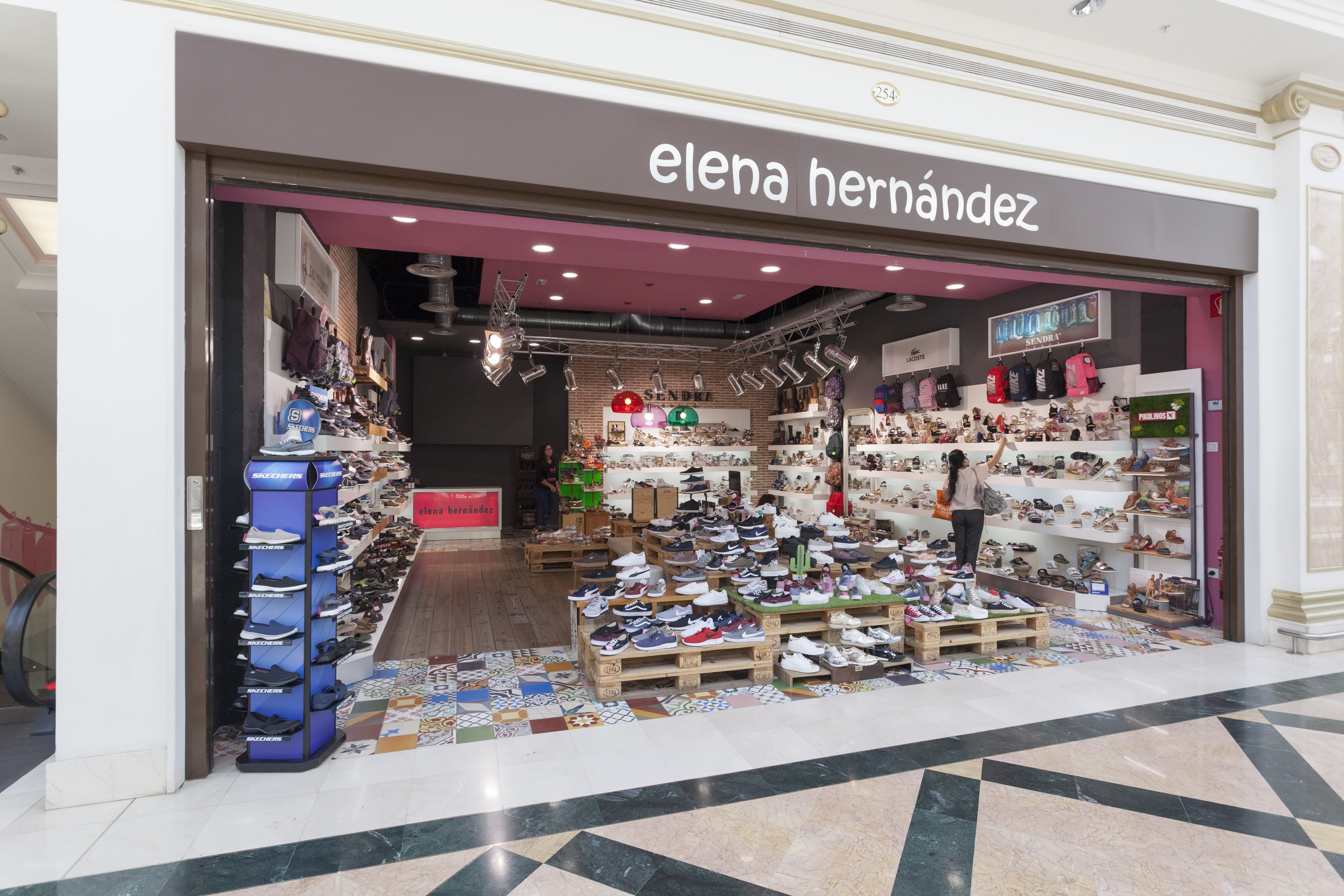 ELENA HERN NDEZ Gran Plaza 2