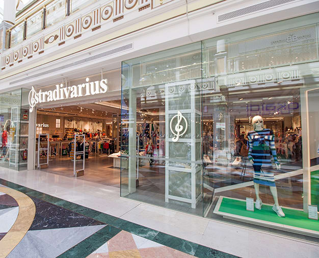 Stradivarius Plaza 2