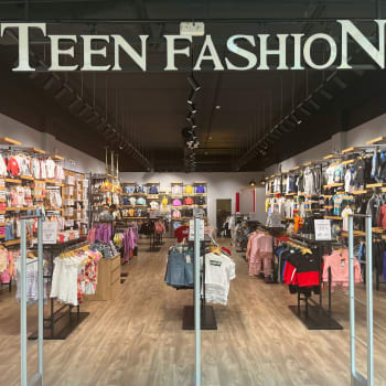 TEEN FASHION