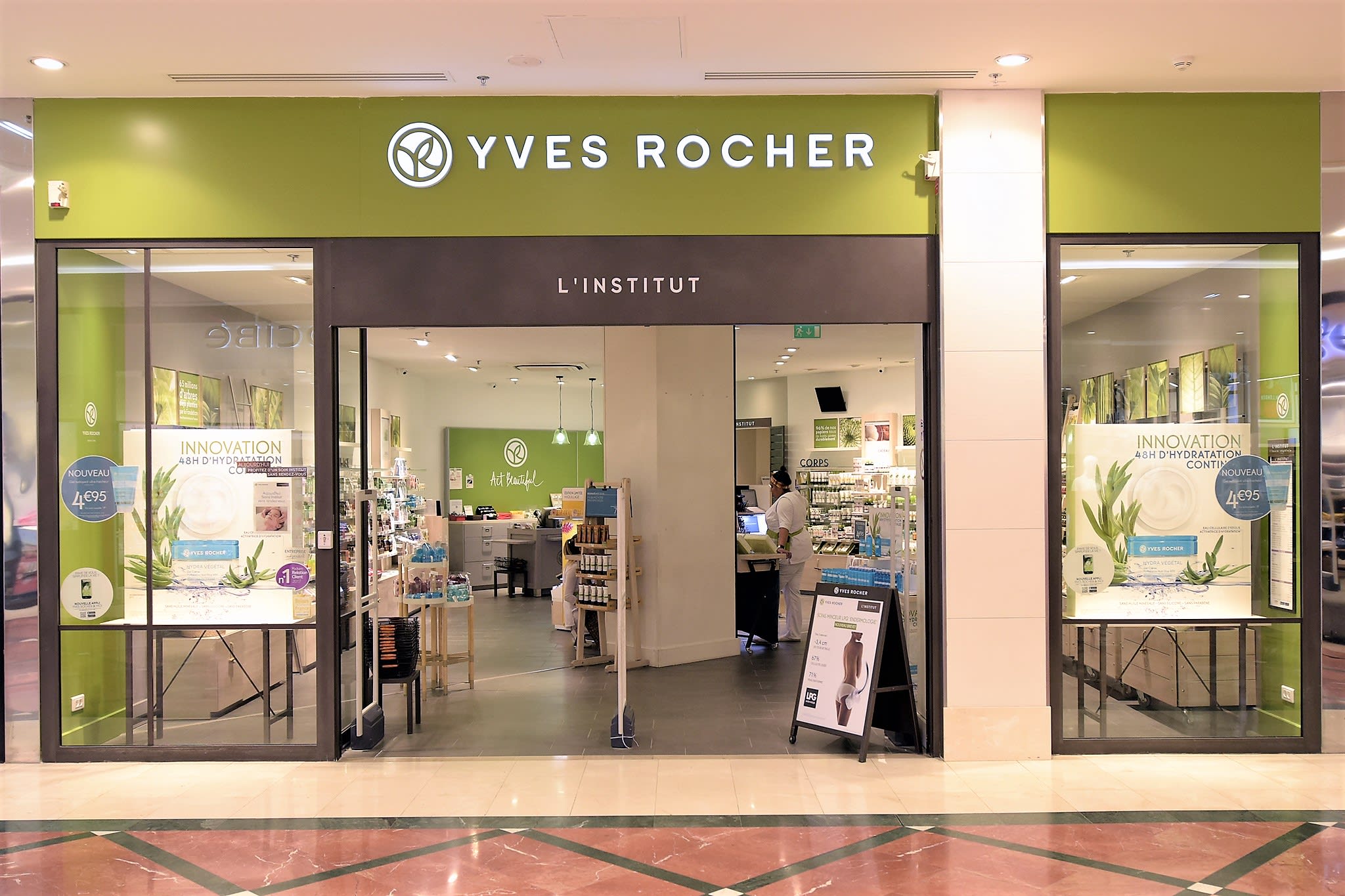 Yves Rocher cover image