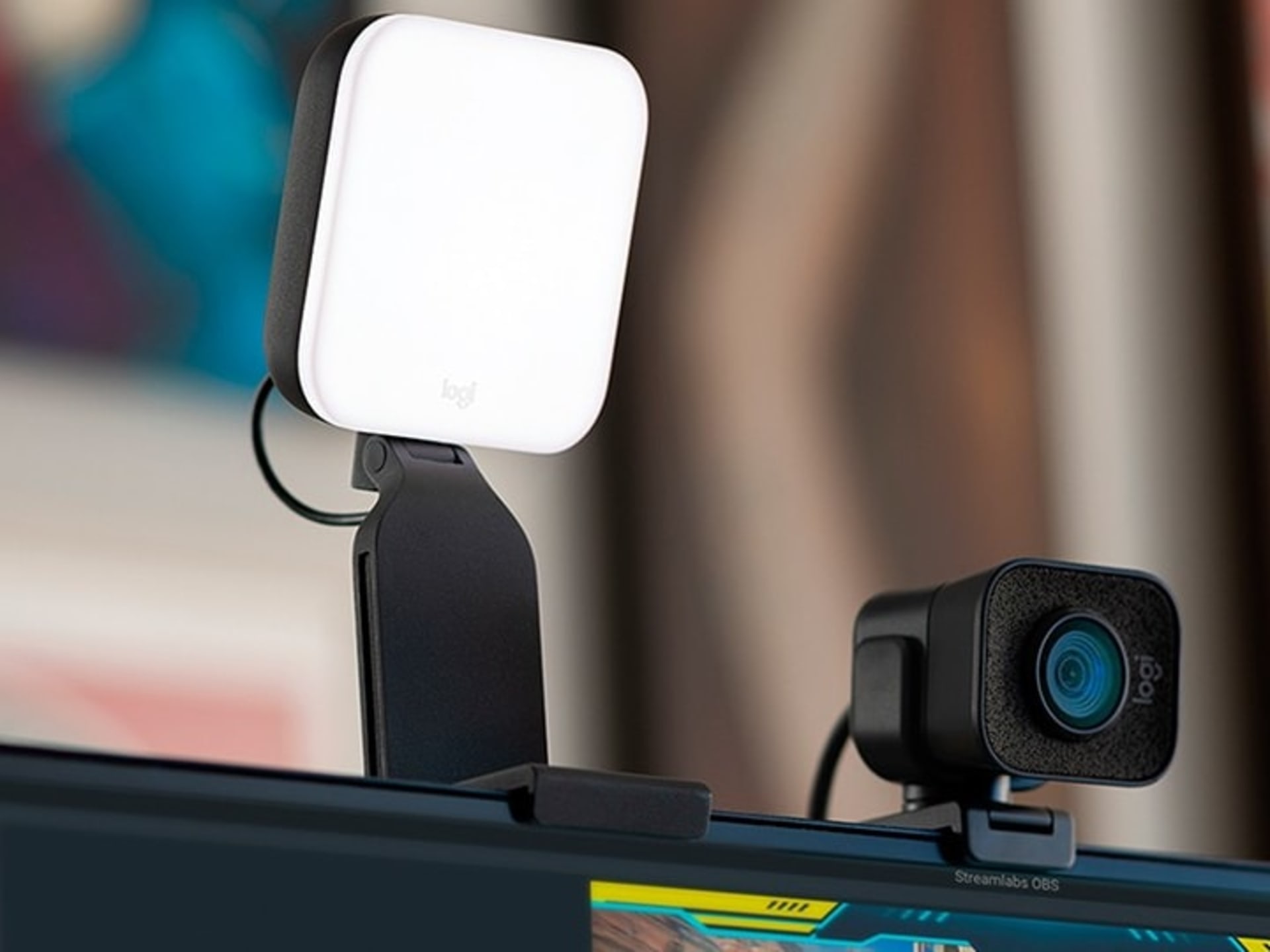 Logitech 4K Pro Webcam with Litra Glow Premium Streaming Light