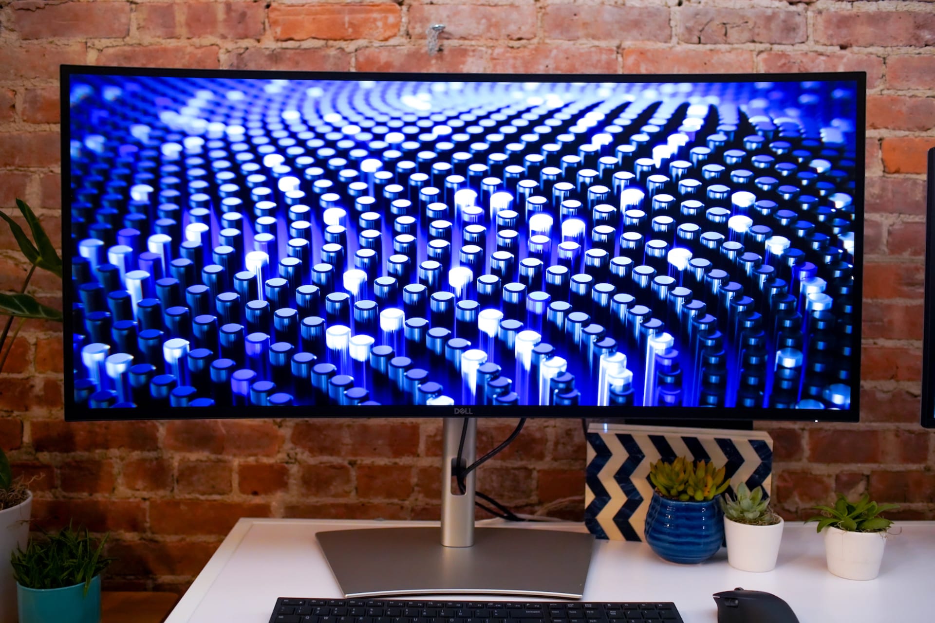 Dell's new 120Hz ultrawide monitors max out at 40 inches and 5K - The Verge