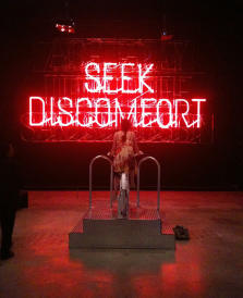 SEEK-DISCOMFORT