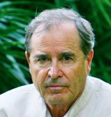 paul-theroux-photo-286x300