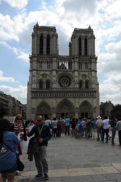 Notre-Dame day