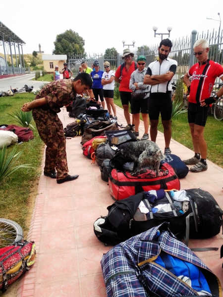 Sniffer dogs at uzbek border