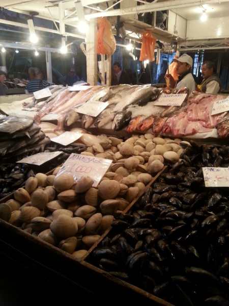 Massive market, tons of fresh seafood