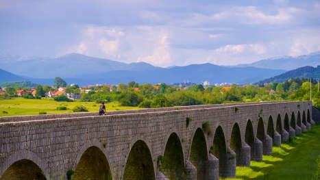 Old_Bridge_Rider
