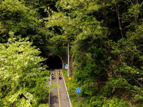 Drone_Shot_Tunnel