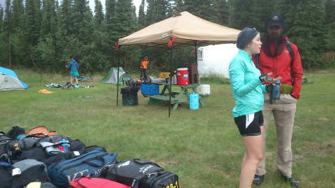 NAE 2013 - Stage 04 - Max (Silk Route 08) and Marina - the locals joke the mosqueitoes are the Alaskan most typical bird - by Nina