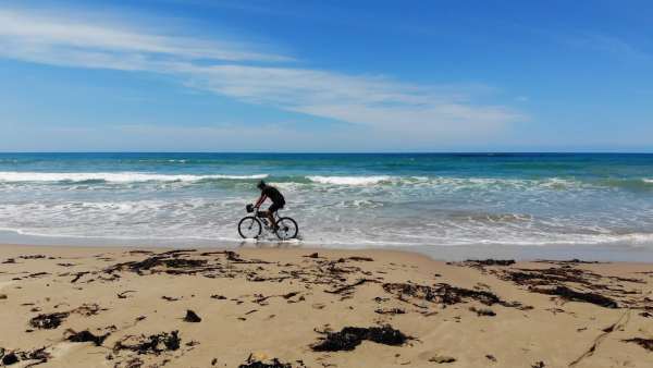 Australia & New Zealand - Cycling Down Under On The Trans-Oceania