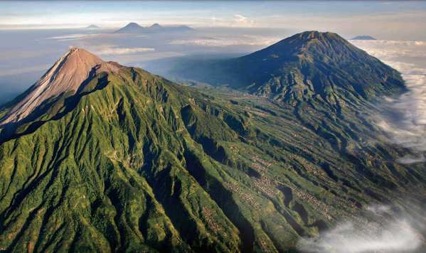 Merapi_and_6_other_Volcanoes_in_Java_Indonesia