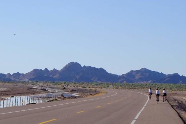 Salt flats to the left, mountains to the right