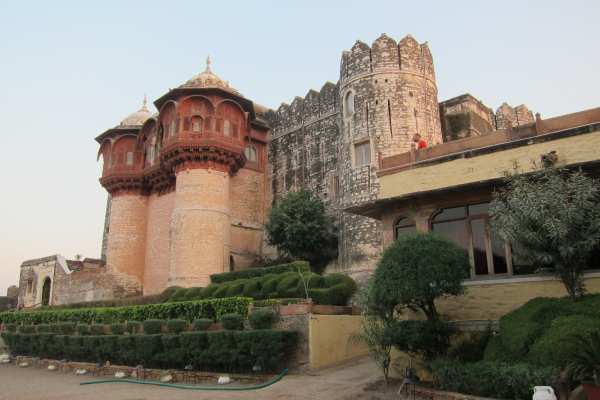 Kherjarla fort1