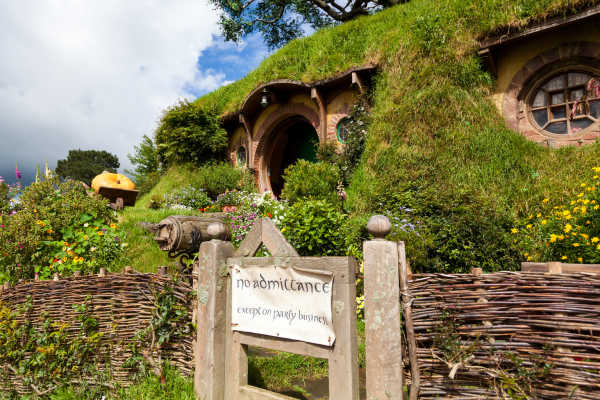 006-hobbiton-3