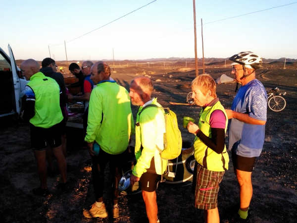Hungry cyclists queue for Muesli