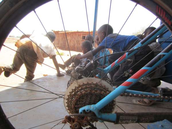 039 Moyale-Lava Rock Camp 28-02-2015