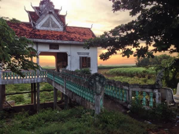 Morning-in-Cambodia-600x450