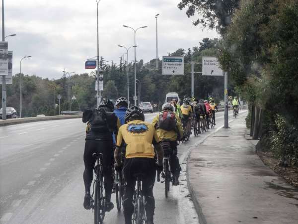 The convoy into Istanbul, it was a bit wet!