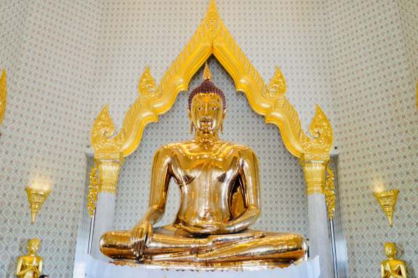 Discovering The Golden Buddha Ride