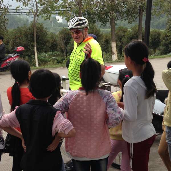 Phill attempting to teach Chinese locals how to pronounce “G’day