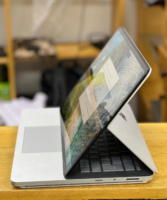 ⭐ Microsoft Surface Laptop Studio 2– Core i7 13e Gen | 16 Go RAM | 512 Go SSD | 6gb dédié RTX 4050 4