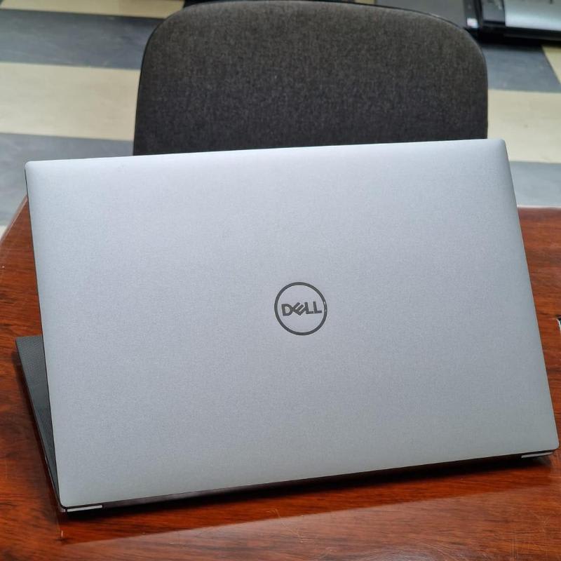 ⭐ DELL XPS 15 9500 | Intel 𝐂𝐨𝐫𝐞 𝐢9 de 10th gen couplé à 04GB DÉDIÉ NVIDIA GTX 1650 Ti  | 512 GB SSD de stockage et 16GB RAM✨ 2