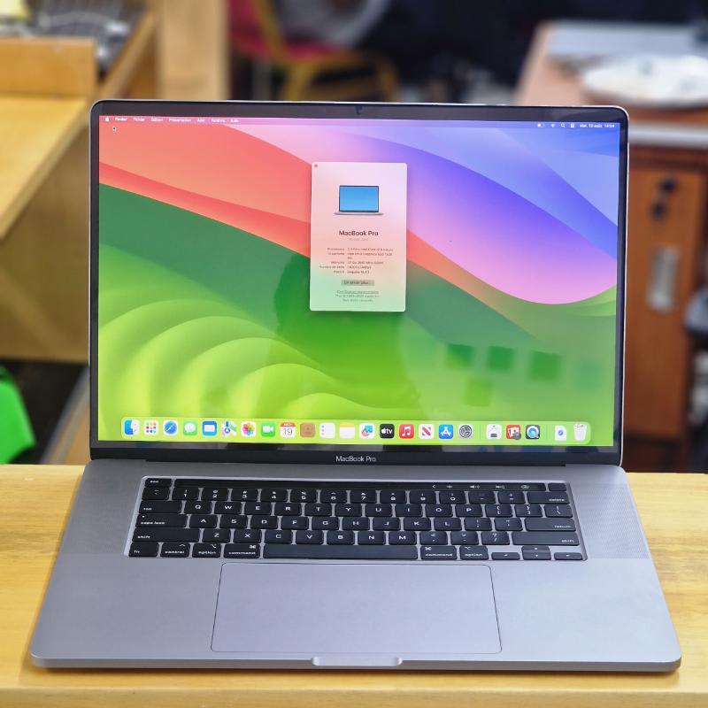 ⭐ MacBook Pro 15" Retina – i7 (2019) | 1TB SSD | 32 Go RAM | Carte Graphique 4 Go | Touch Bar & Touch ID✨️ 2