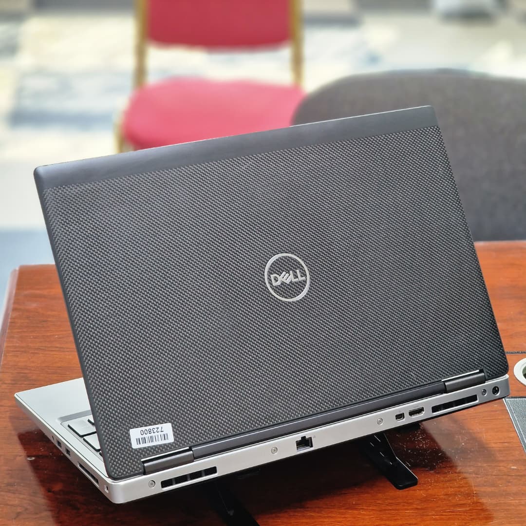⭐️ Station de travail mobile DELL Precision (7730) | Core i9 de 8th Gén(12CPUs)| 64GB RAM | 1TB SSD | NVIDIA Quadro 16GB DÉDIÉ GDDR5| Écran 4k  2